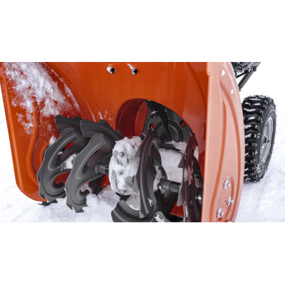 Снігоочисник Husqvarna ST 124 Снігоочисник Husqvarna ST 124