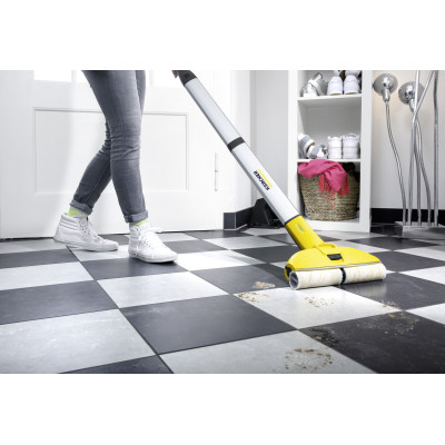 Підлогомийна акумуляторна машина Karcher FC 3 Cordless Підлогомийна акумуляторна машина Karcher FC 3 Cordless