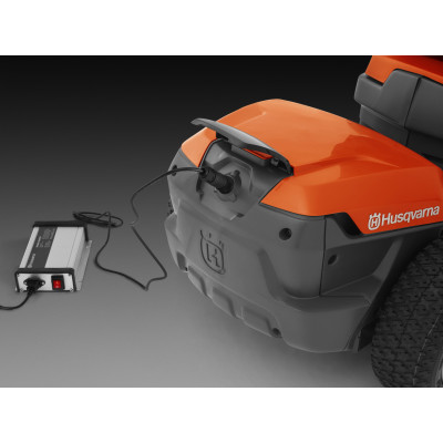Райдер акумуляторний Husqvarna R 112iC Райдер акумуляторний Husqvarna R 112iC