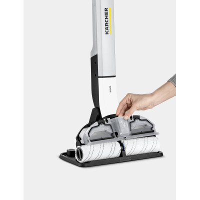 Підлогомийна акумуляторна машина Karcher FC 3 Cordless Premium Підлогомийна акумуляторна машина Karcher FC 3 Cordless Premium