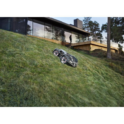 Газонокосарка-робот Husqvarna AM 435XAWD Газонокосарка-робот Husqvarna AM 435XAWD