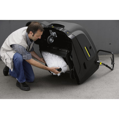 Ручна підмітальна машина Karcher KM 75/40 W G Ручна підмітальна машина Karcher KM 75/40 W G