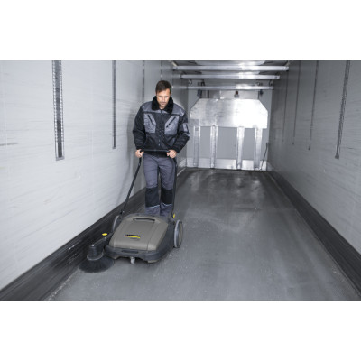 Ручна підмітальна машина Karcher KM 70/20 C Ручна підмітальна машина Karcher KM 70/20 C